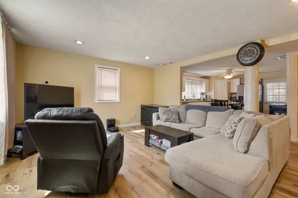 $187,000 | 2408 Jollissaint Avenue, New Albany, IN 47150