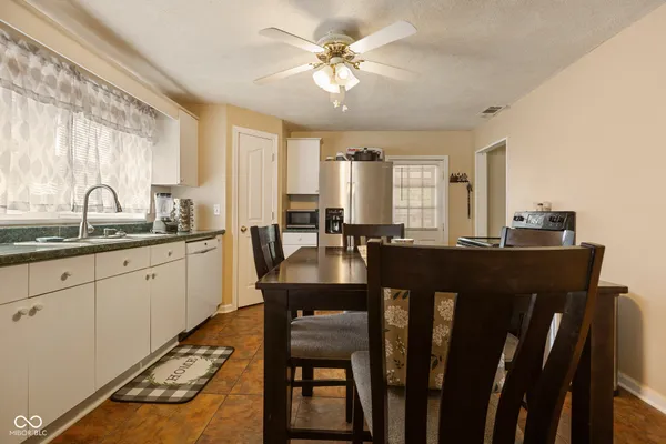 $187,000 | 2408 Jollissaint Avenue, New Albany, IN 47150