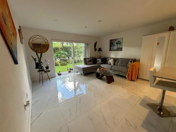 $3,200 | 3052 Southwest 129th Terrace, Unit 114, Miramar, FL 33027