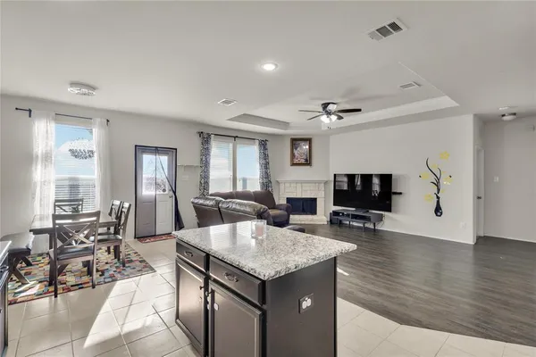 a view of a back yard of the house