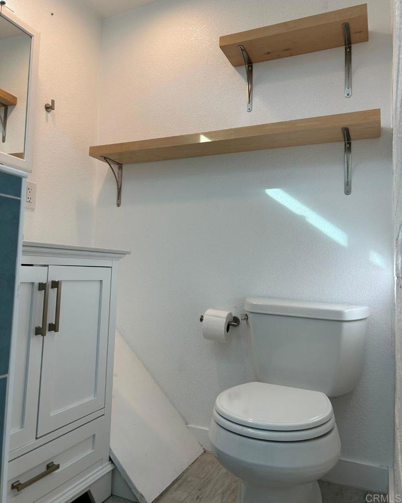 142 East Glaucus Street Encinitas, CA 92024 - Photo 5 of 10