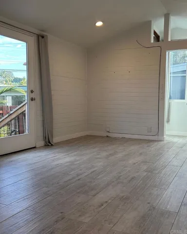 $3,500 | 142 East Glaucus Street, Encinitas, CA 92024
