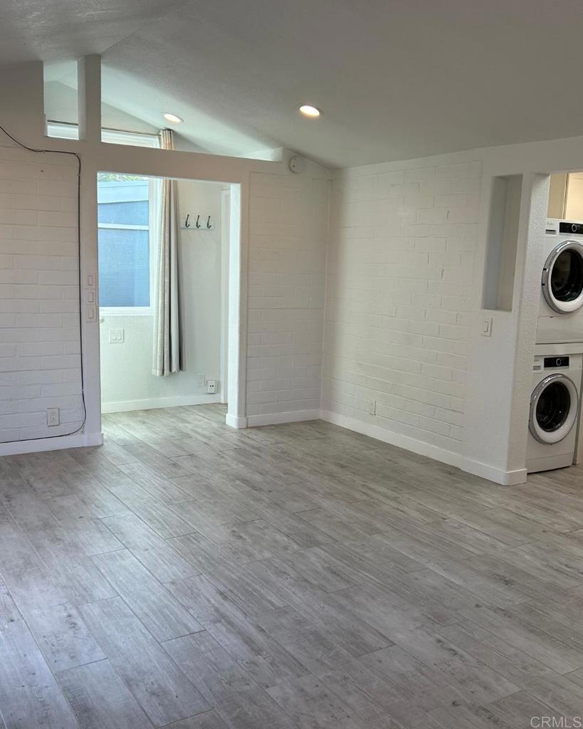 142 East Glaucus Street Encinitas, CA 92024 - Photo 10 of 10