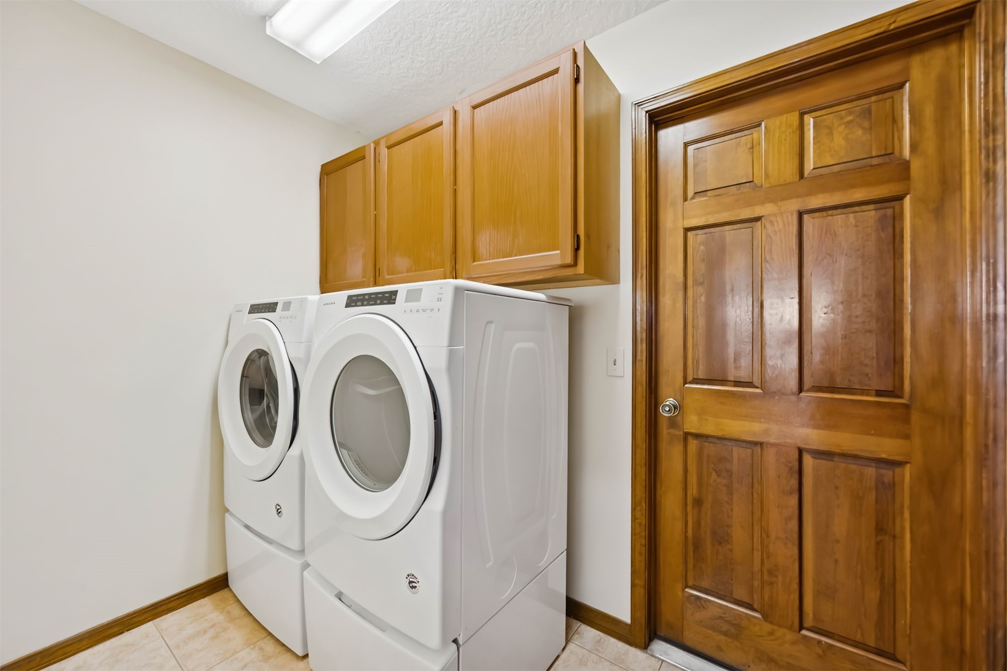 97146 Pirates Point Road Yulee, FL 32097 - Photo 38 of 74 Laundry room