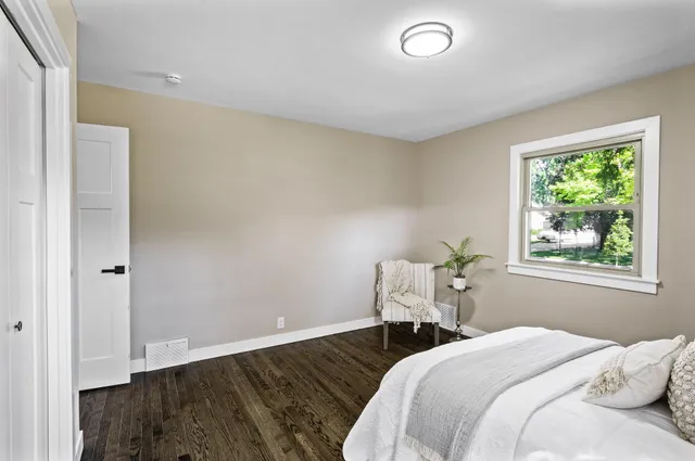 $410,000 | 7907 West 25th Street, St. Louis Park, MN 55426