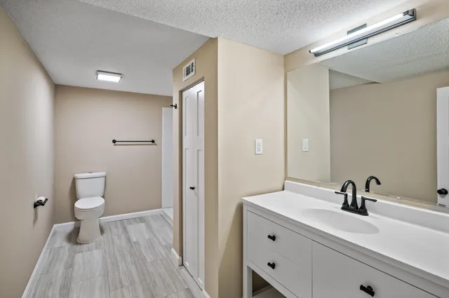 $410,000 | 7907 West 25th Street, St. Louis Park, MN 55426