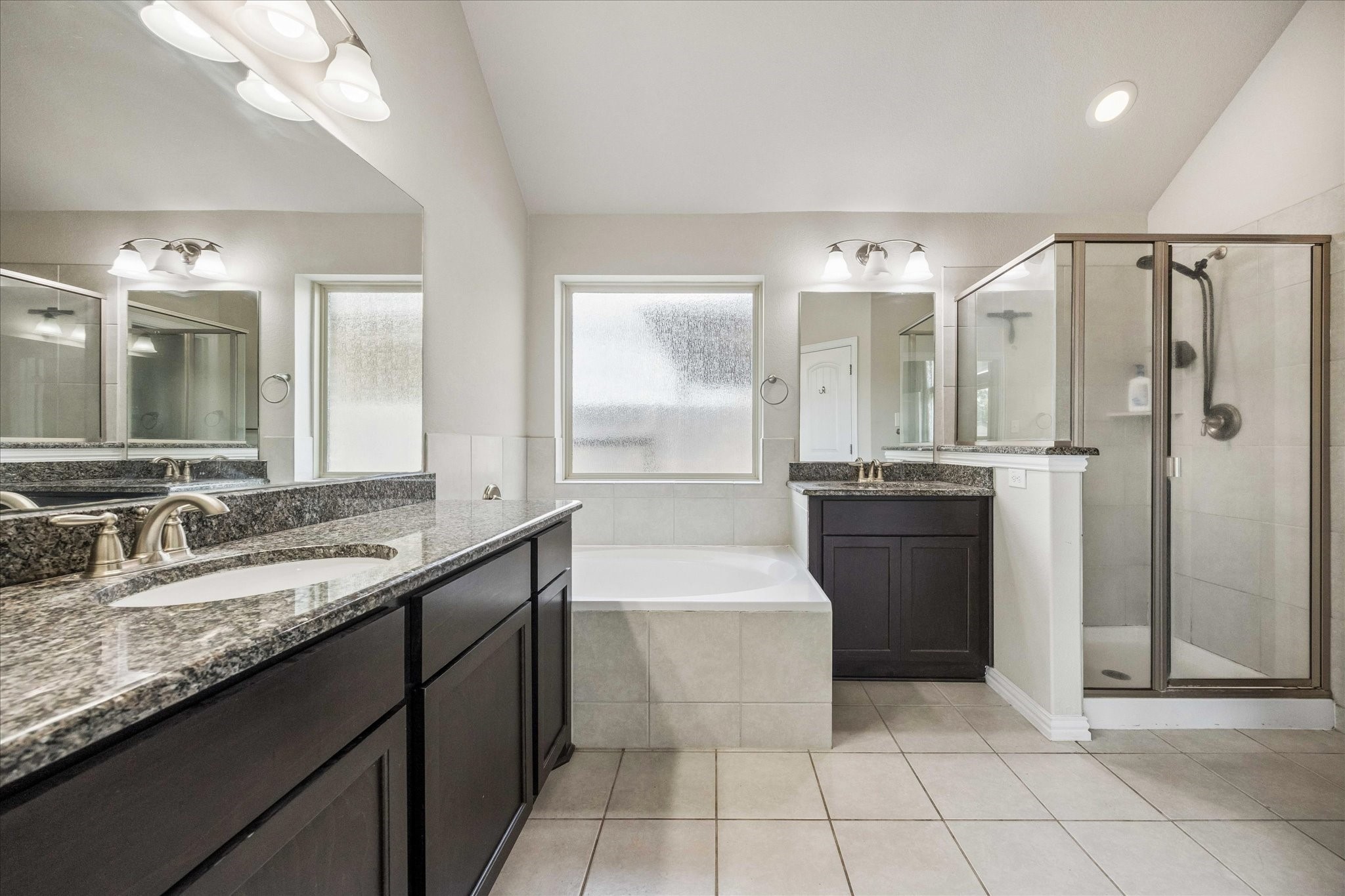 22017 Abigail Way Pflugerville, TX 78660 - Photo 15 of 34