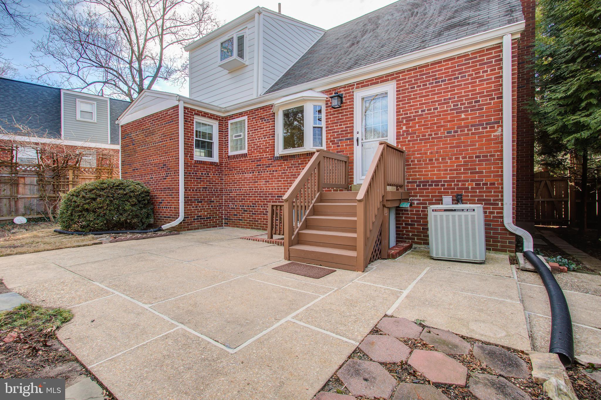 509 Lanark Way Silver Spring, MD 20901 - Photo 7 of 8 Great rear patio