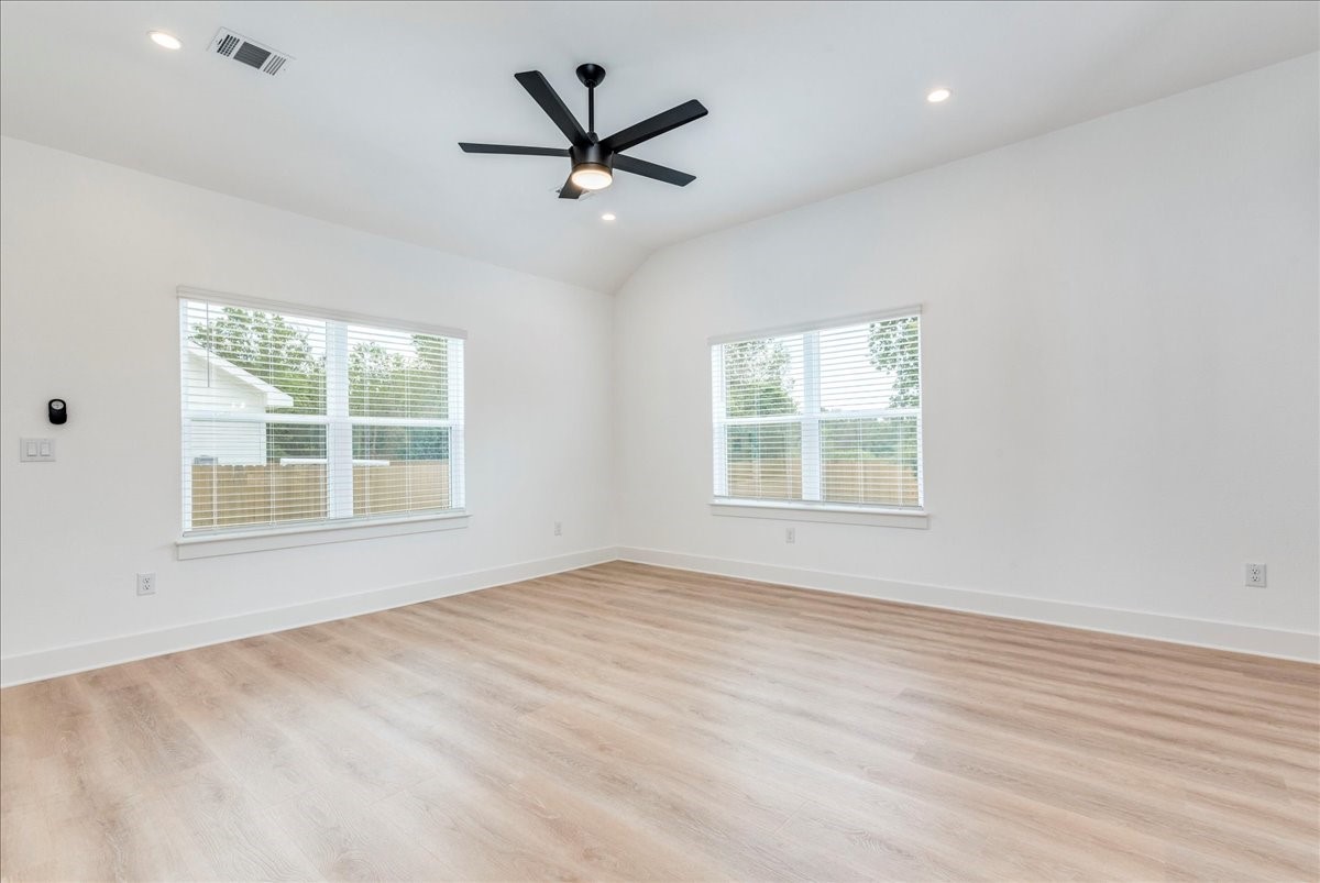 525 South Main Street Kyle, TX 78640 - Photo 6 of 25
