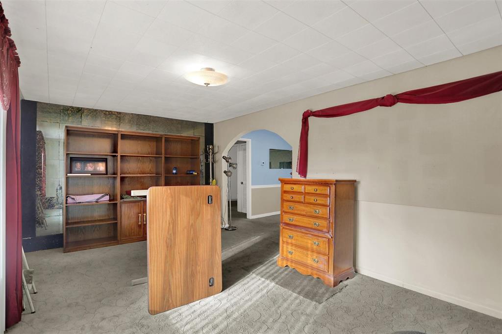 5610 Powell Road Indianapolis, IN 46221 - Photo 5 of 44 Gallery Image 5
