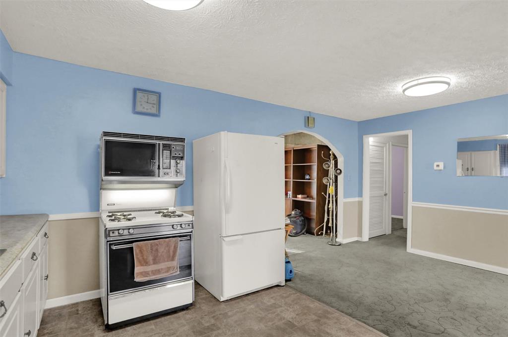 5610 Powell Road Indianapolis, IN 46221 - Photo 9 of 44 Gallery Image 9