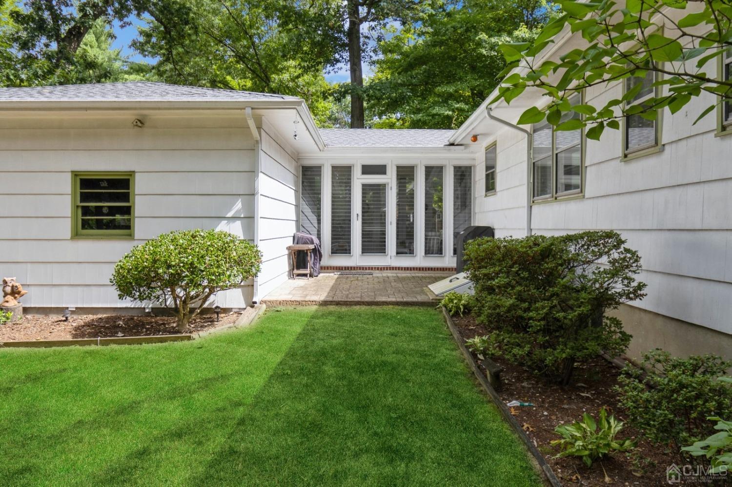 531 Ryders Lane East Brunswick, NJ 08816 - Photo 11 of 55