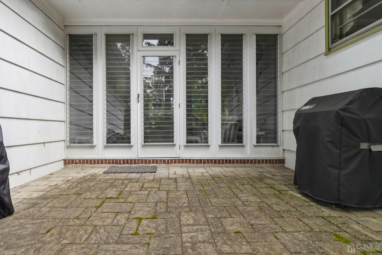 531 Ryders Lane East Brunswick, NJ 08816 - Photo 13 of 55