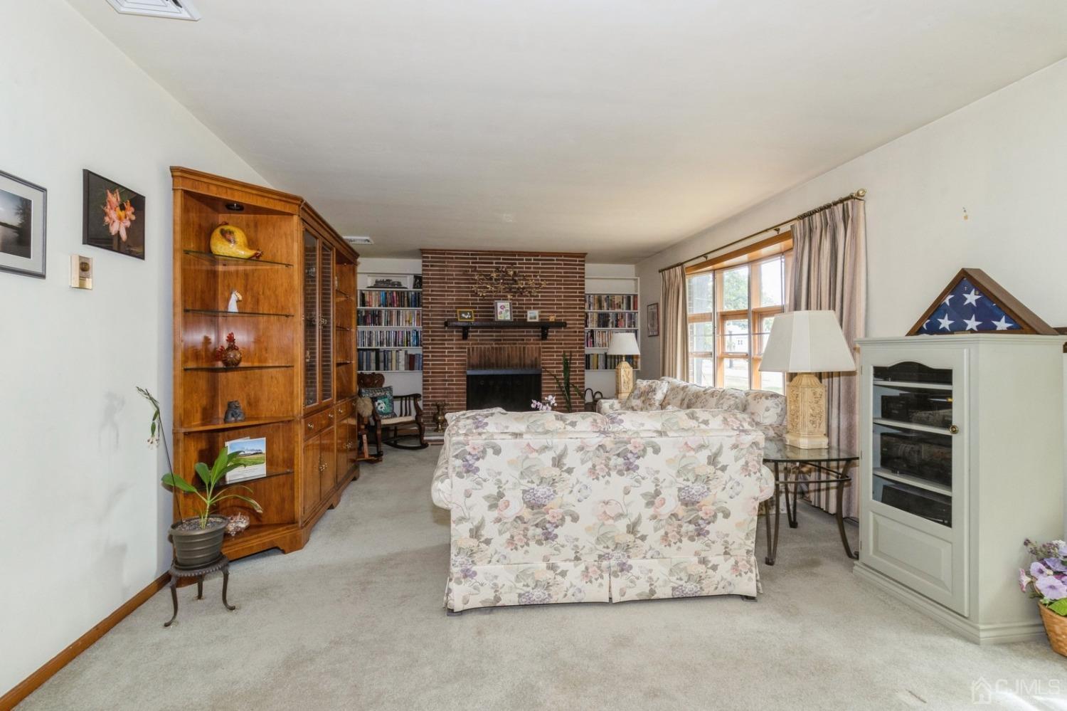 531 Ryders Lane East Brunswick, NJ 08816 - Photo 20 of 55