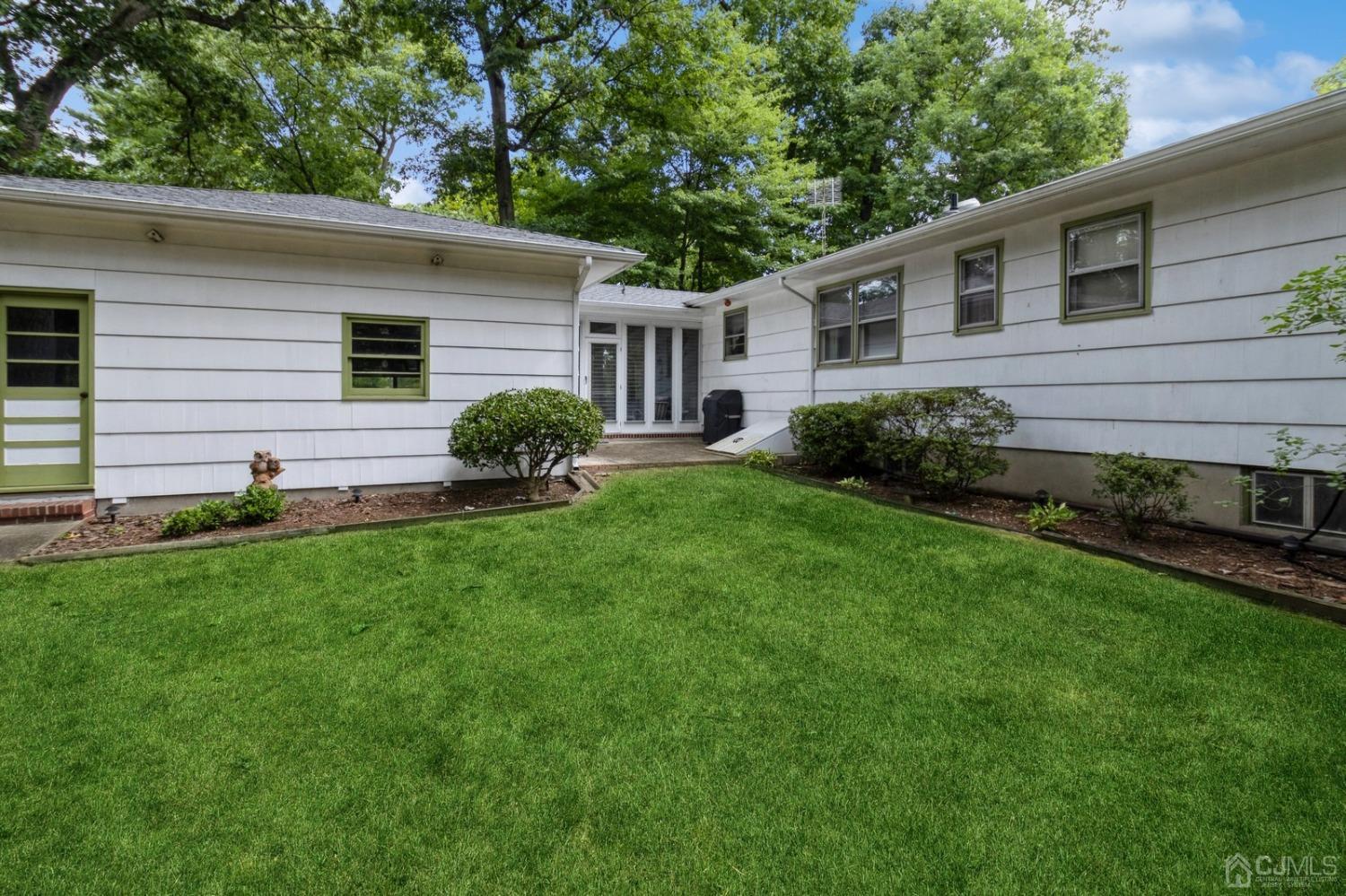 531 Ryders Lane East Brunswick, NJ 08816 - Photo 10 of 55