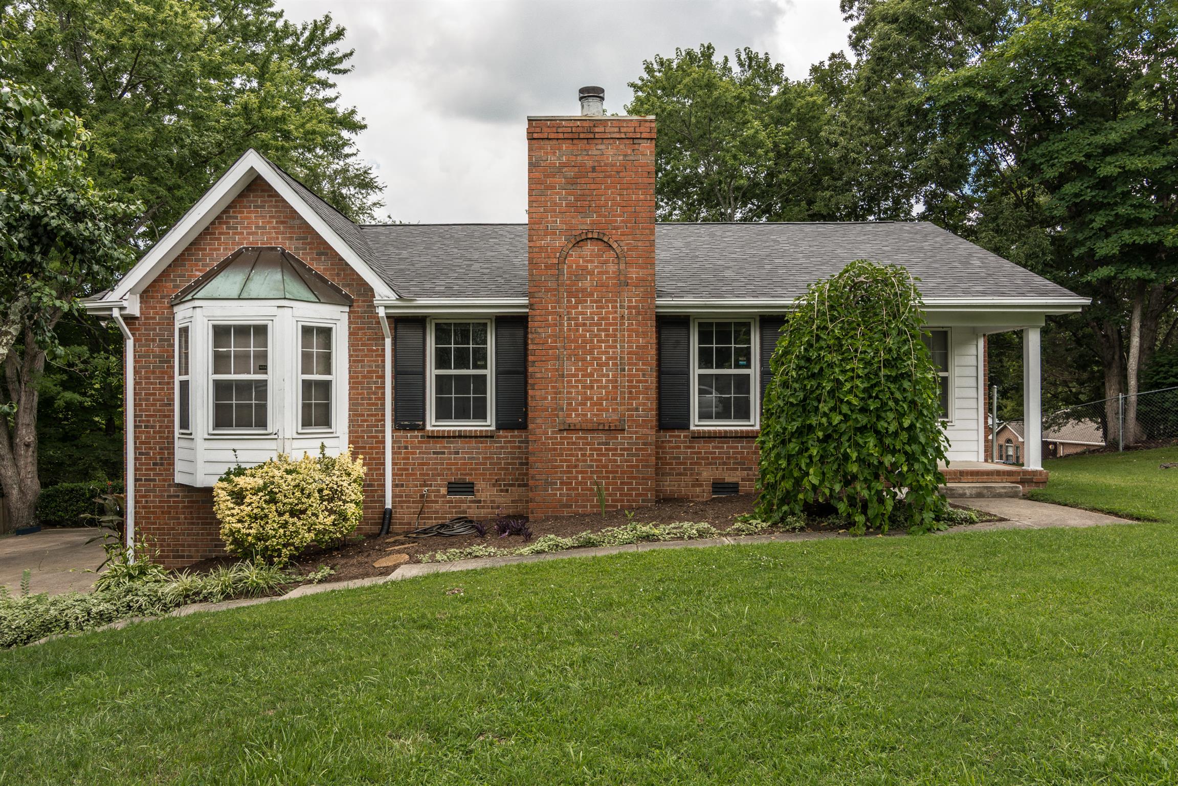 900 Fitzpatrick Road Nashville, TN 37214 - Photo 1 of 30 Gallery Image 1