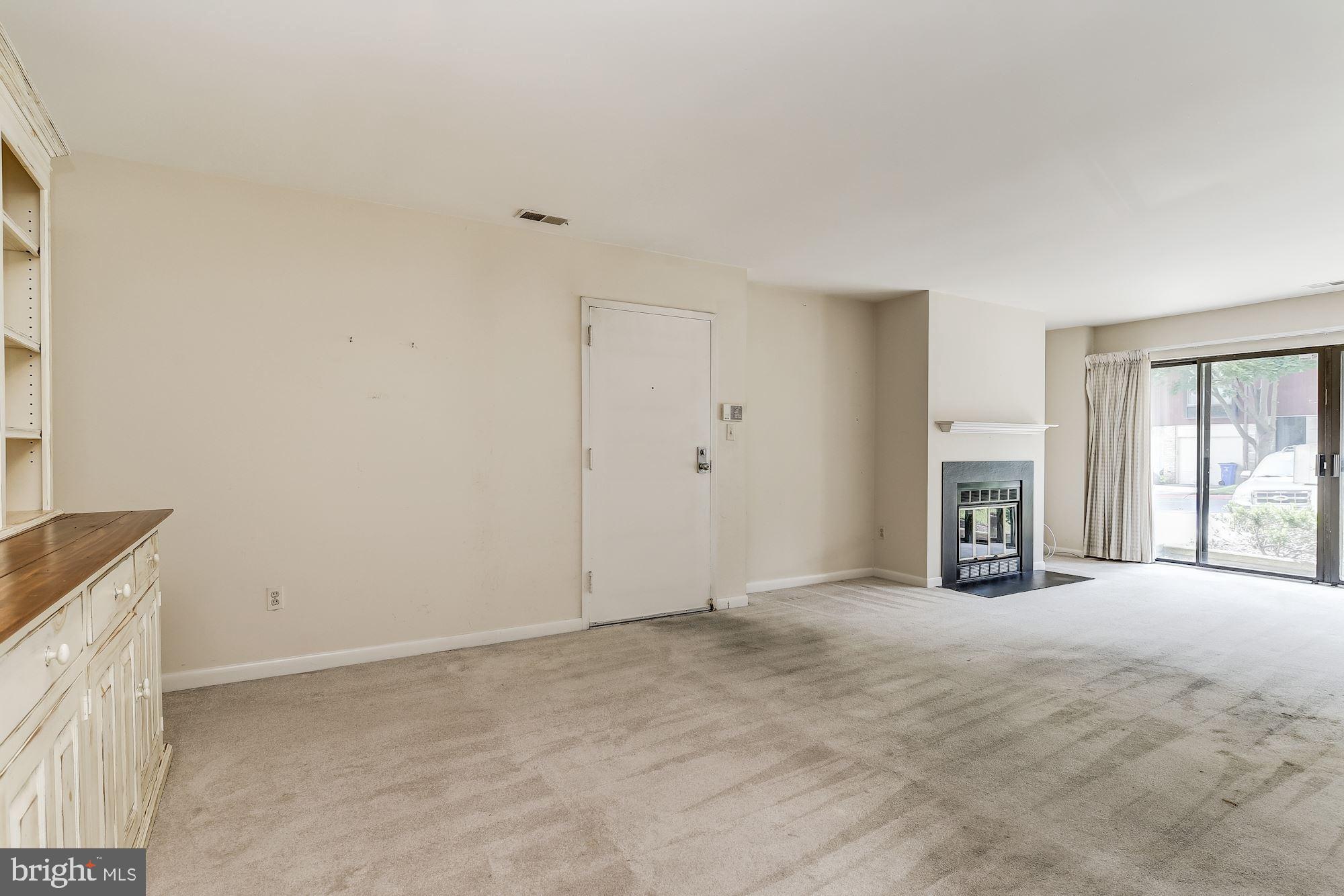 5570 Vantage Point Road, Unit 1 Columbia, MD 21044 - Photo 5 of 17 Dining Room