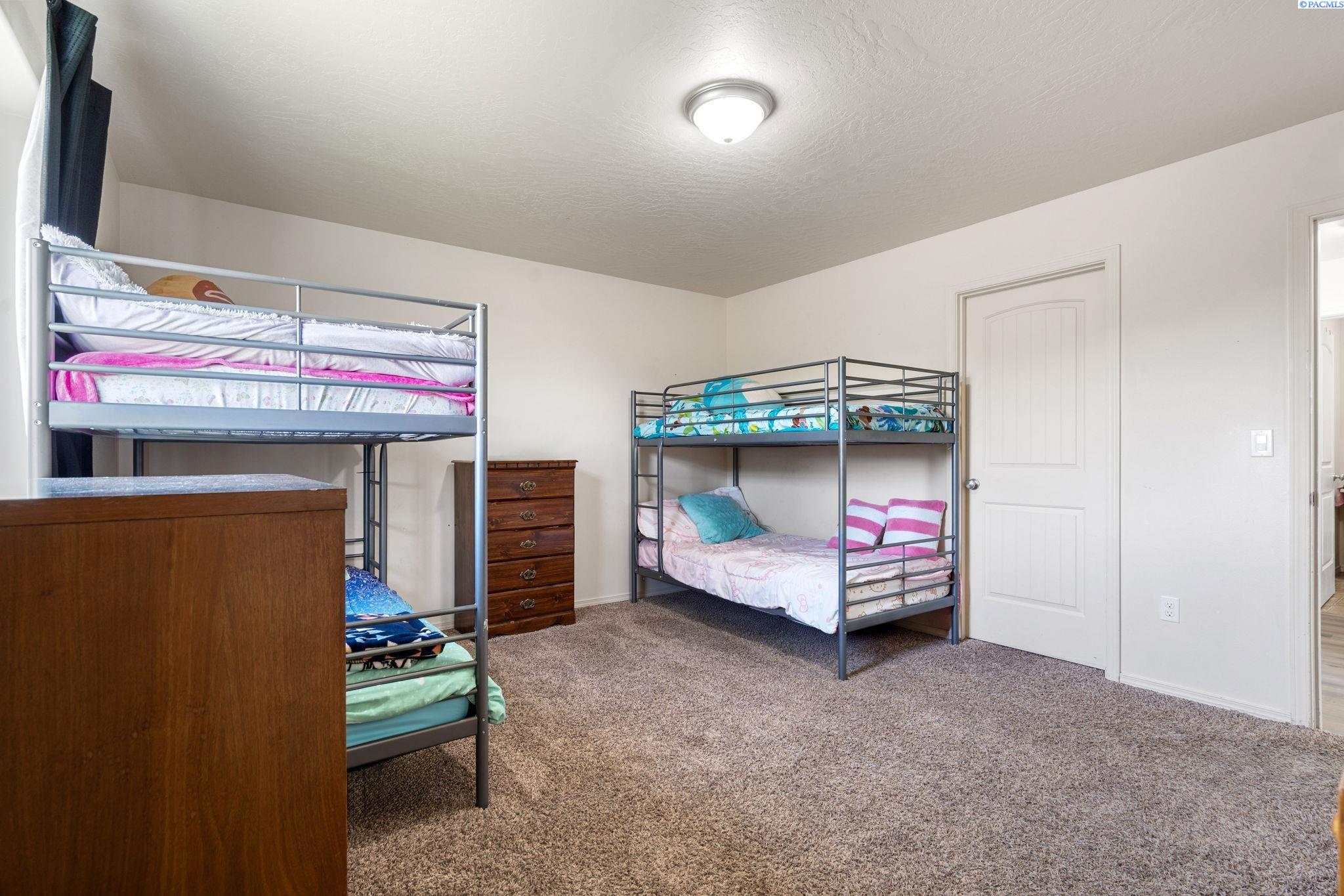 610 Botaka Loop Benton City, WA 99320 - Photo 11 of 25 Gallery Image 11