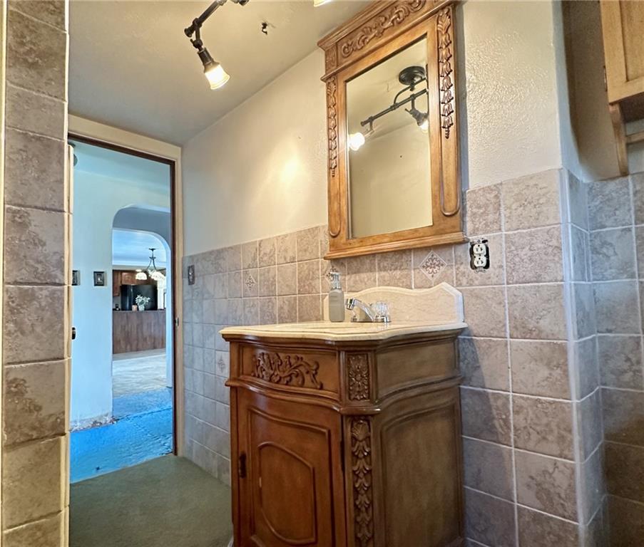1281 Old State Road Apollo, PA 15613 - Photo 21 of 29 a bathroom with a sink a toilet a mirror and shower