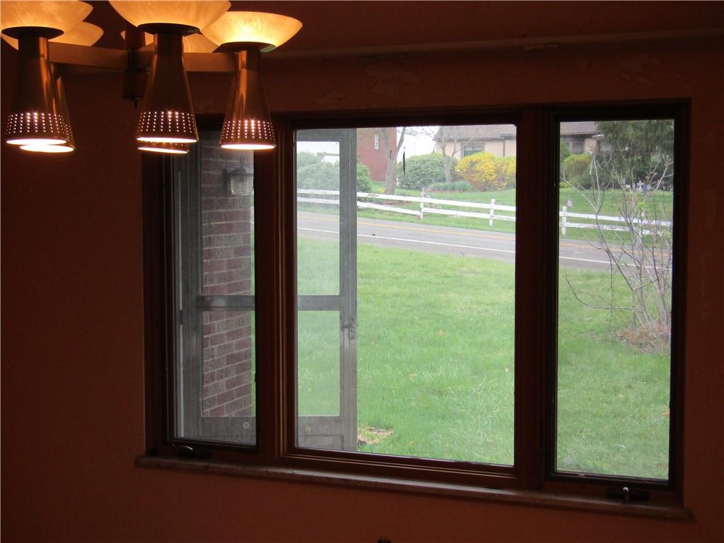 2735 Ridge Rd Extension Baden, PA 15005 - Photo 4 of 10