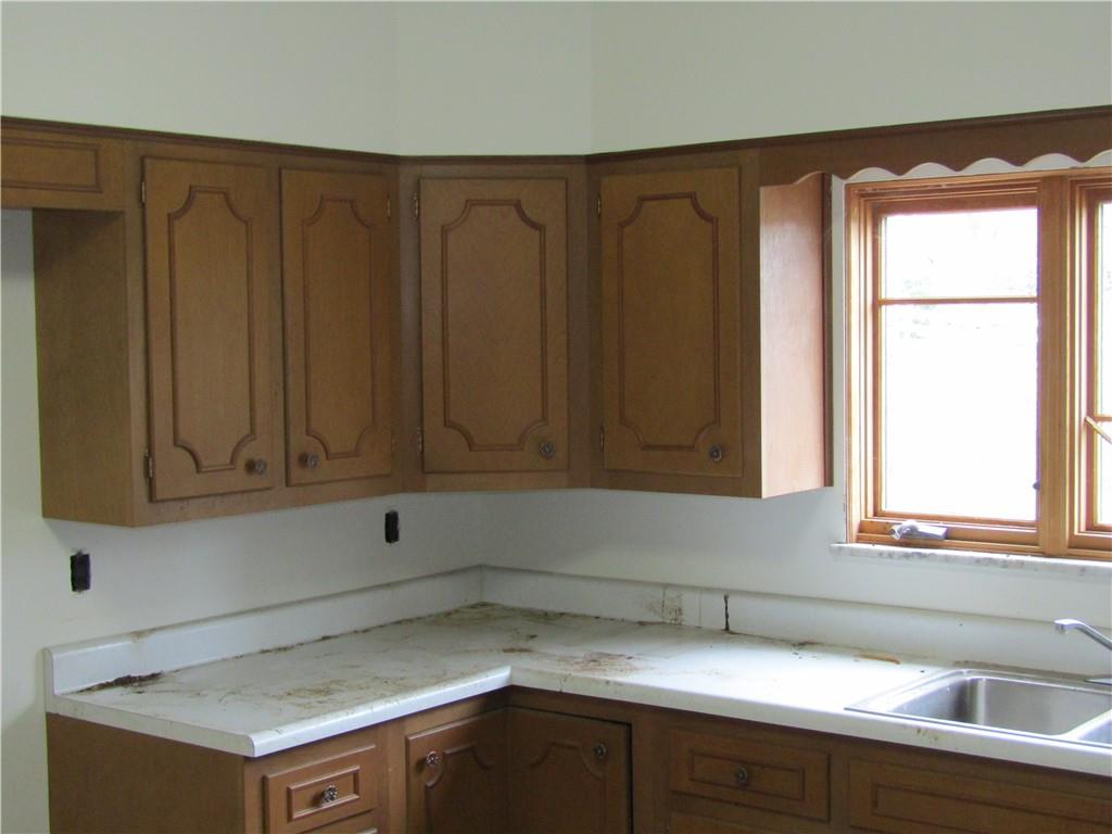 2735 Ridge Rd Extension Baden, PA 15005 - Photo 6 of 10