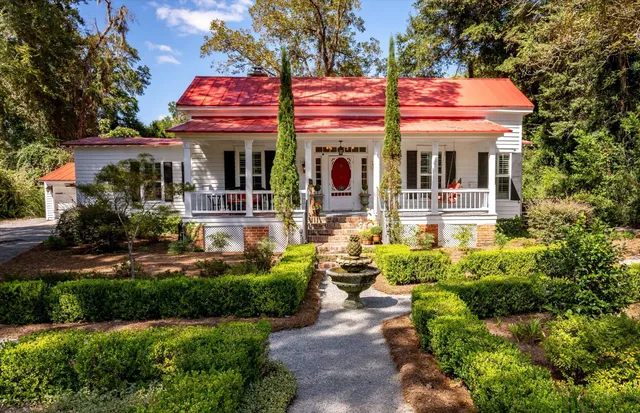 $849,999 | 1303 Wichman Street, Walterboro, SC 29488