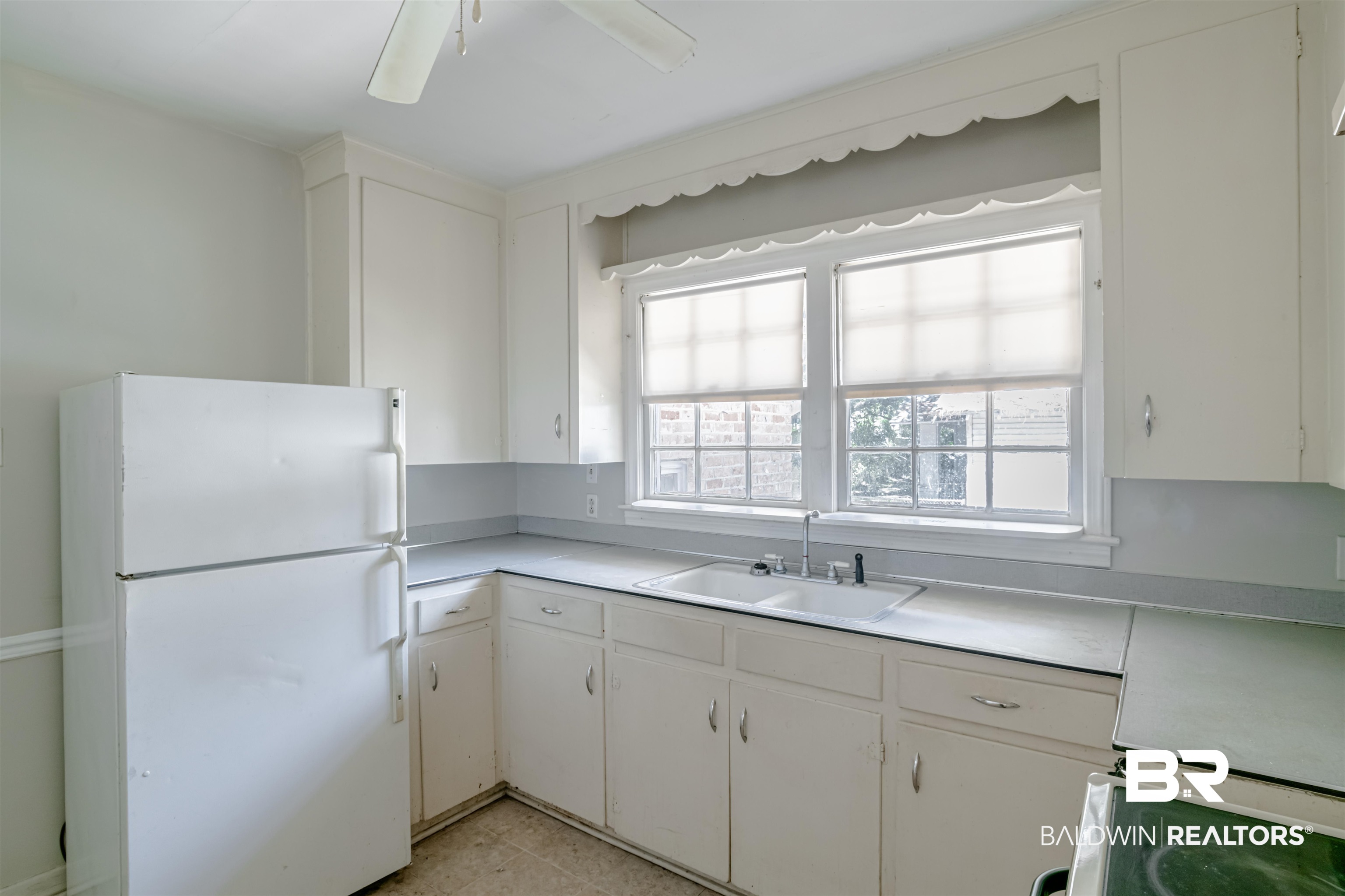 302 Northwest Boulevard Mobile, AL 36611 - Photo 17 of 28