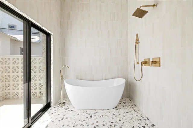 $5,995,000 | 92 Quail Hollow, Inlet Beach, FL 32461