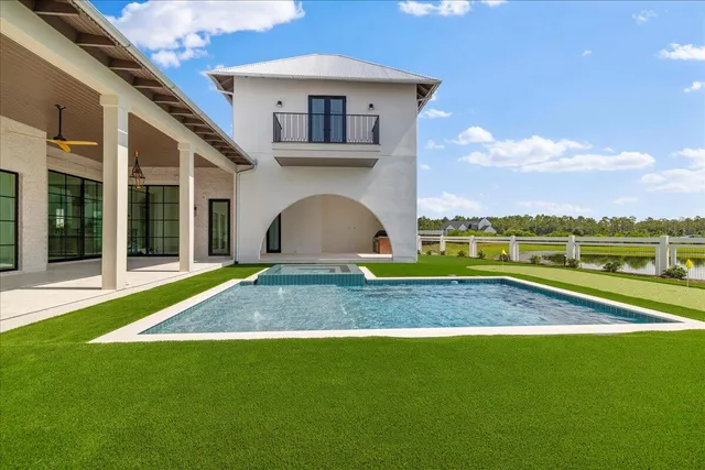 $5,995,000 | 92 Quail Hollow, Inlet Beach, FL 32461