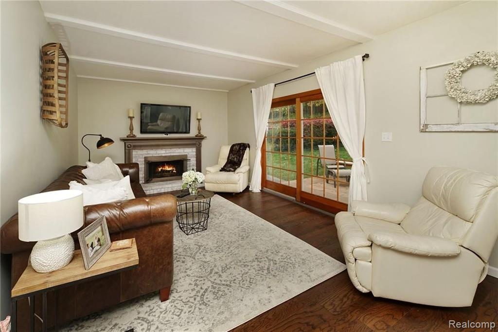 379 Welch Road Northville, MI 48167 - Photo 19 of 22 Gallery Image 19