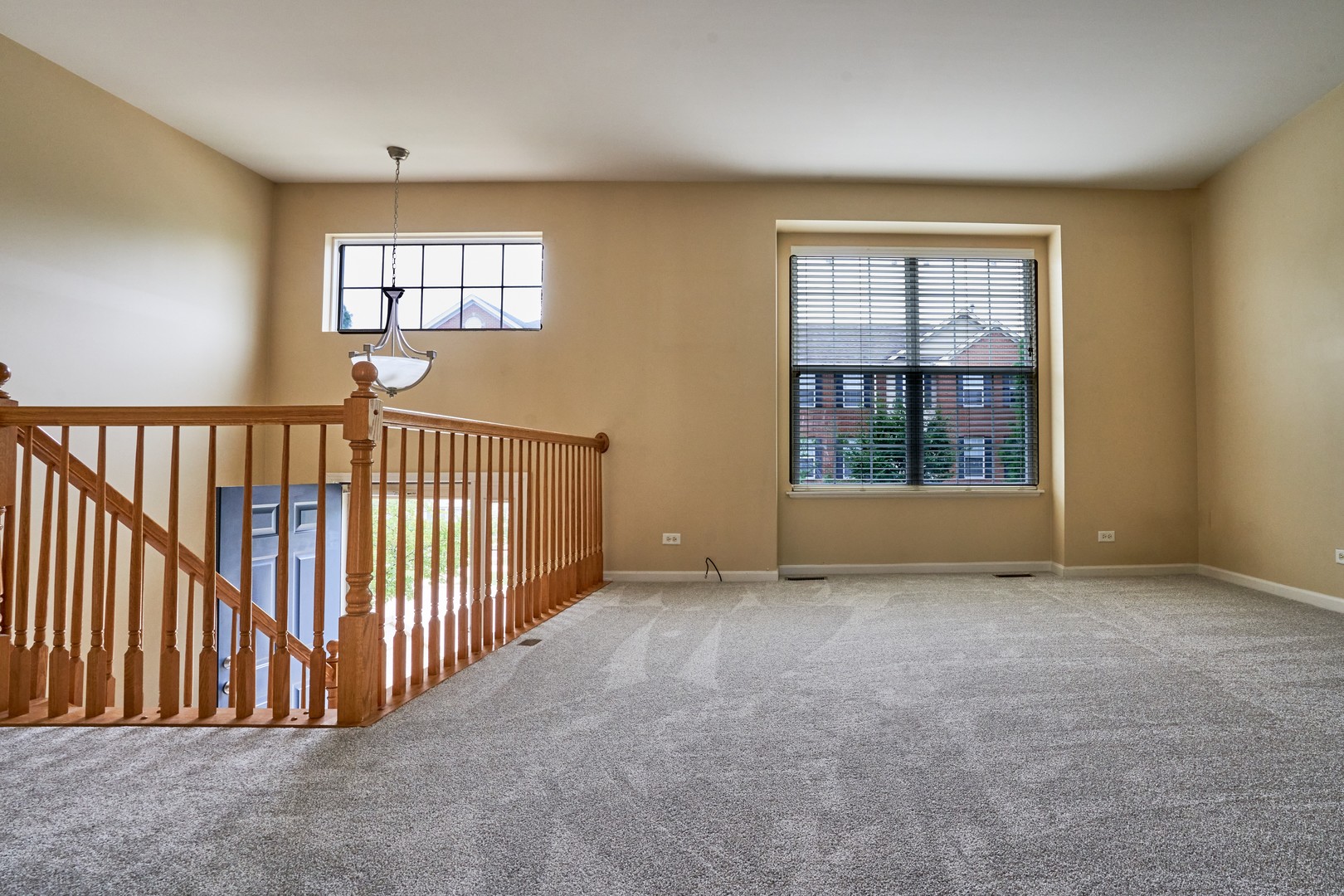 4114 Bethlehem Road Aurora, IL 60504 - Photo 4 of 28 an empty room with windows