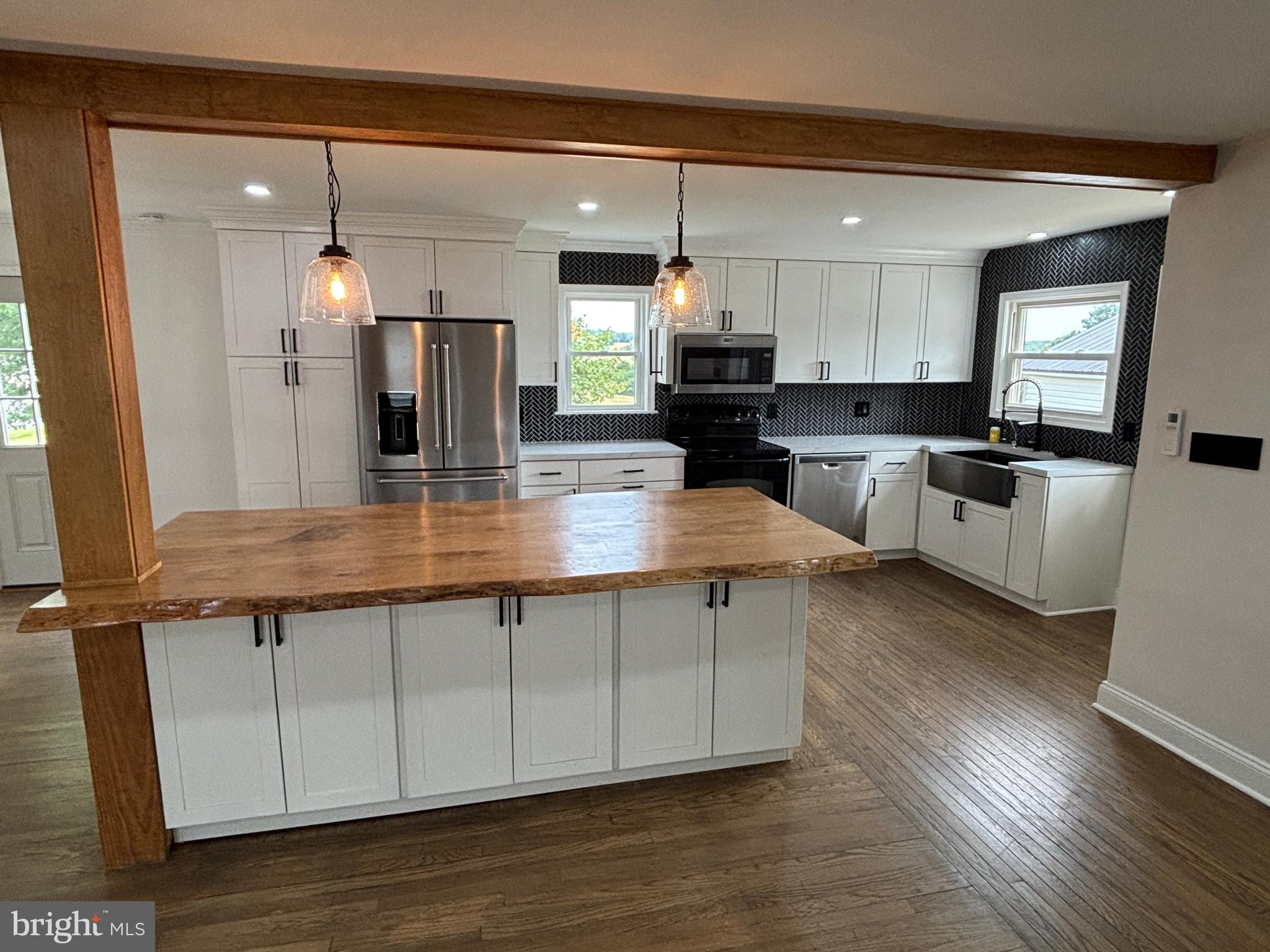 2161 Meadow View Road Manheim, PA 17545 - Photo 18 of 81