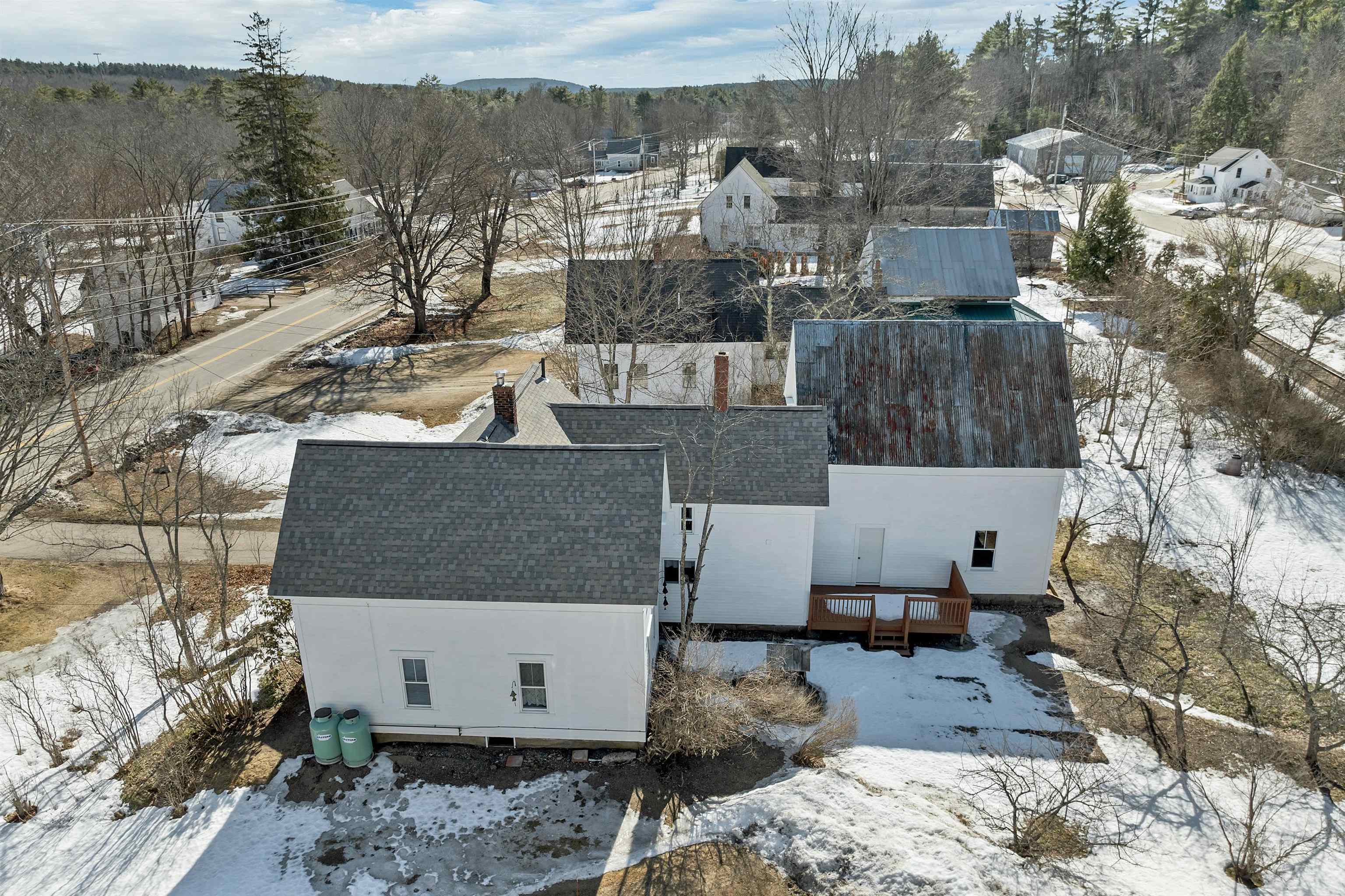 336 Main Street Wakefield, NH 03887 - Photo 15 of 60