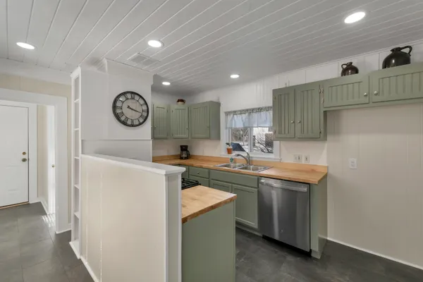 $449,900 | 336 Main Street, Wakefield, NH 03887