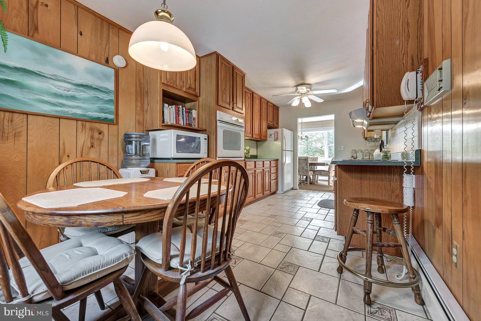 18709 Wasche Road Dickerson, MD 20842 - Photo 9 of 30 Plenty of kitchen and counter space....