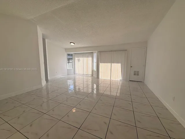 $3,500 | The Meadows of Miramar, Miramar, FL 33025