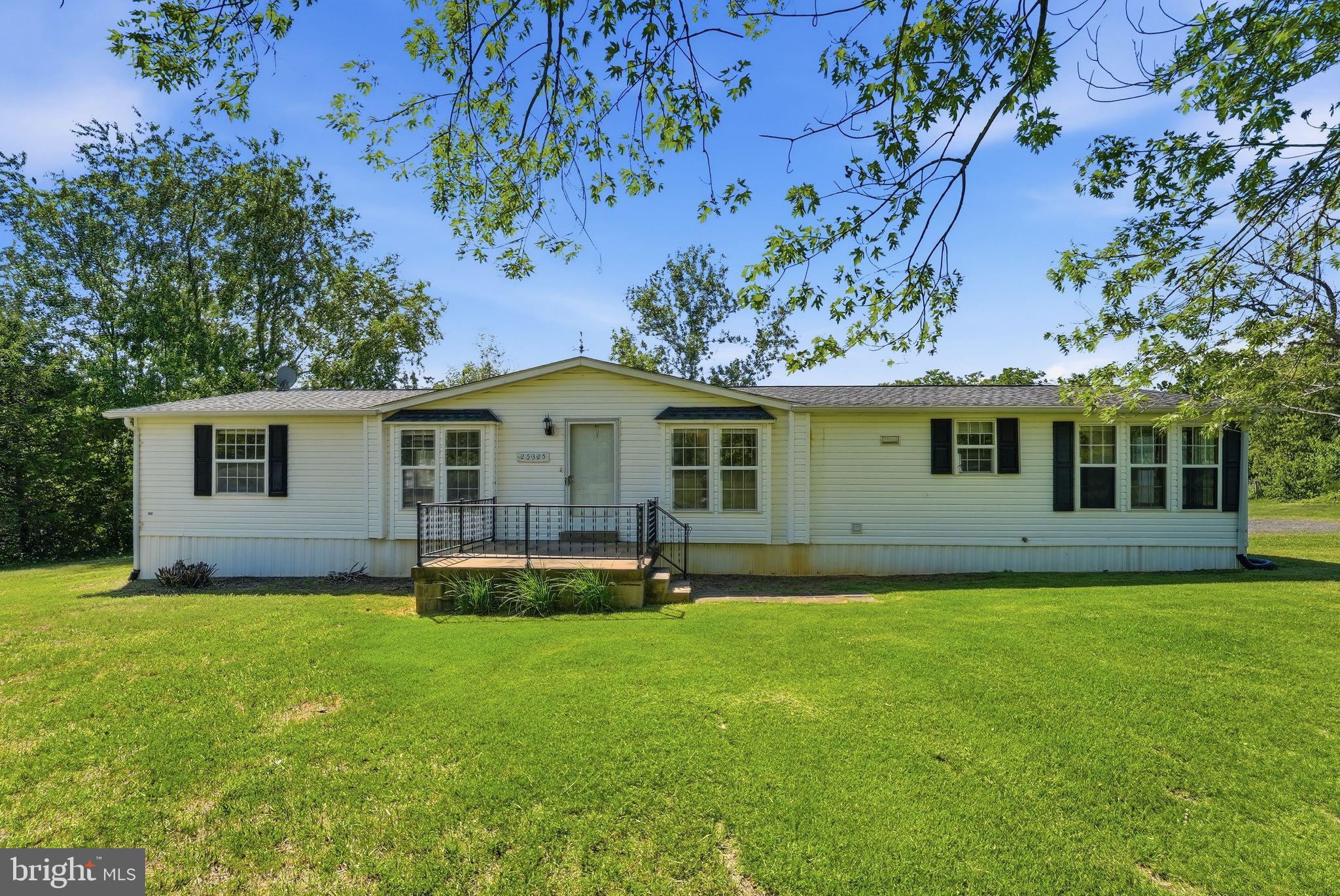 25325 Independence Road Unionville, VA 22567 - Photo 3 of 51 Front Exterior