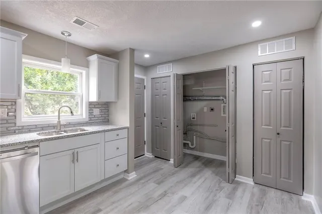 $220,000 | 2705 South 51st Court, Kansas City, KS 66106