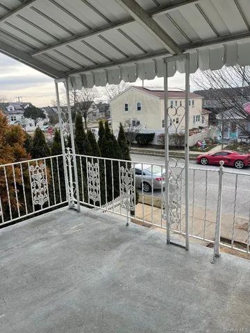 $3,400 | 459 East Chester Street, Unit UPPR, Long Beach, NY 11561