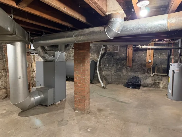 $2,000 | 157 East Street, Unit 159, Northbridge, MA 01588