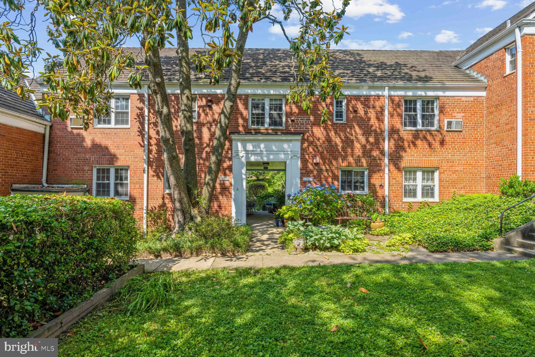 1705 Preston Road Alexandria, VA 22302 - Photo 1 of 24 Spring photo- Unit on the left. Unit not vacant