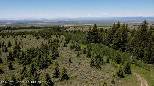 $9,334,831 | 7424 Mckinlay Lane, Newdale, ID 83436