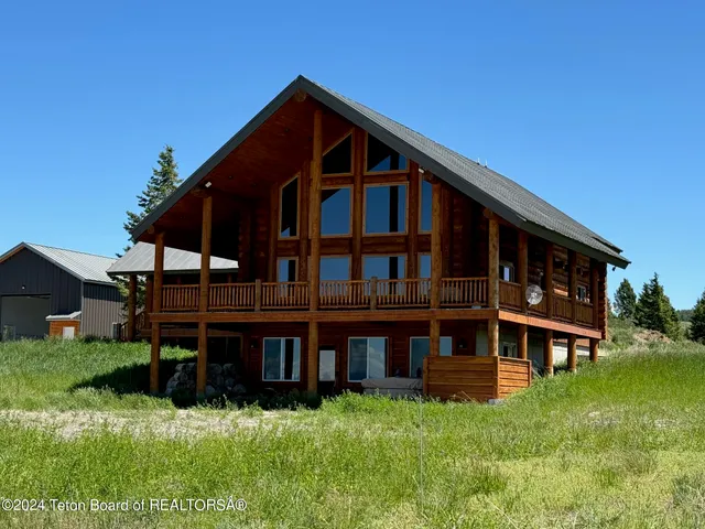 $9,334,831 | 7424 Mckinlay Lane, Newdale, ID 83436