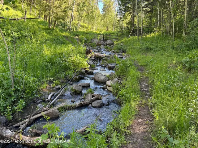 $9,334,831 | 7424 Mckinlay Lane, Newdale, ID 83436