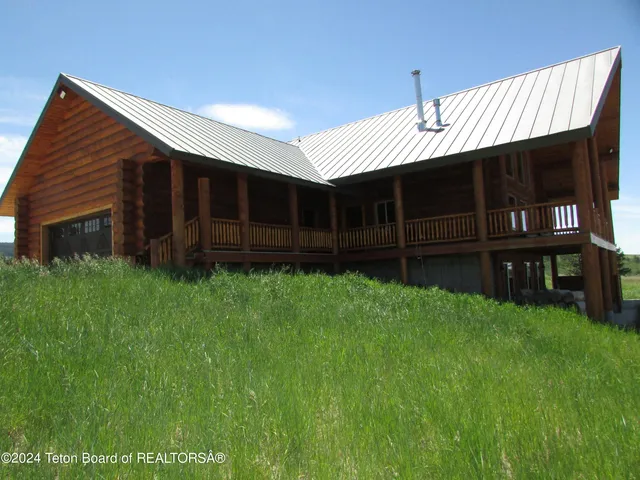 $9,334,831 | 7424 Mckinlay Lane, Newdale, ID 83436