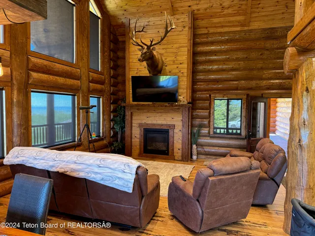 $9,334,831 | 7424 Mckinlay Lane, Newdale, ID 83436