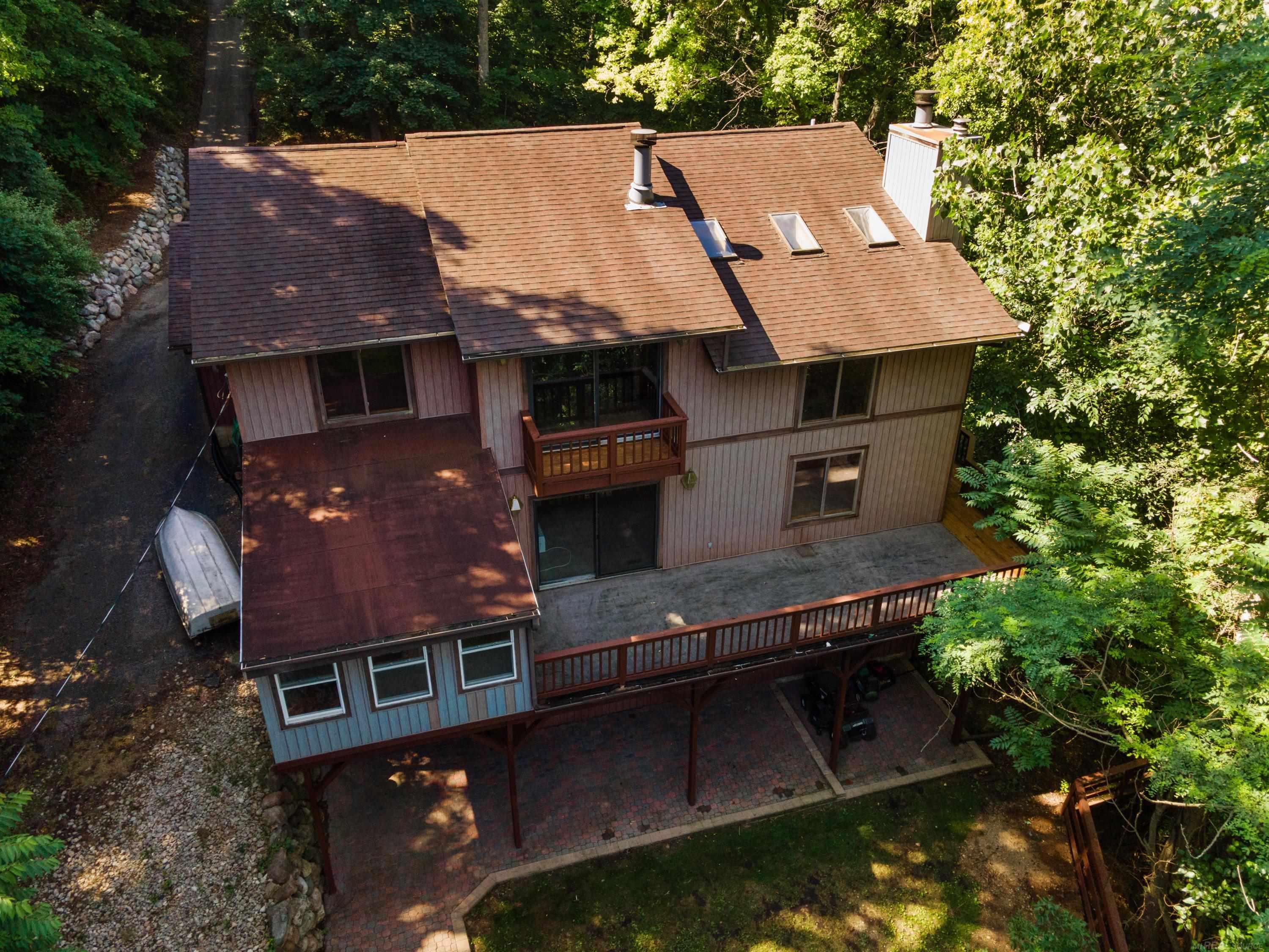 11535 Longden Pinckney, MI 48169 - Photo 49 of 75 50214482-5706af0e-840b-418f-8f8d-78b5c2f60021.JPG