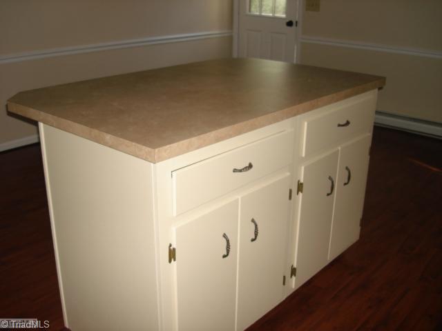 545 Heatherton Lane Rural Hall, NC 27045 - Photo 3 of 14 Kitchen.