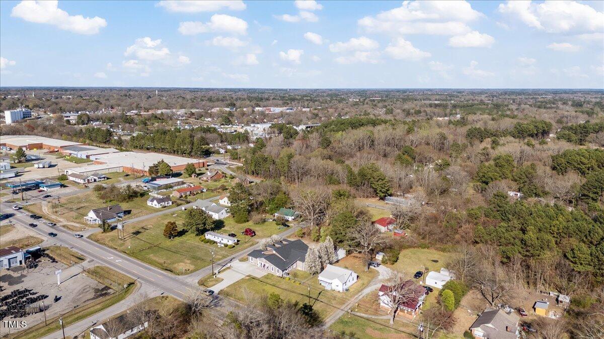 1721 Raleigh Road Henderson, NC 27536 - Photo 3 of 32 28-Finished 1721 Raleigh Rd-28