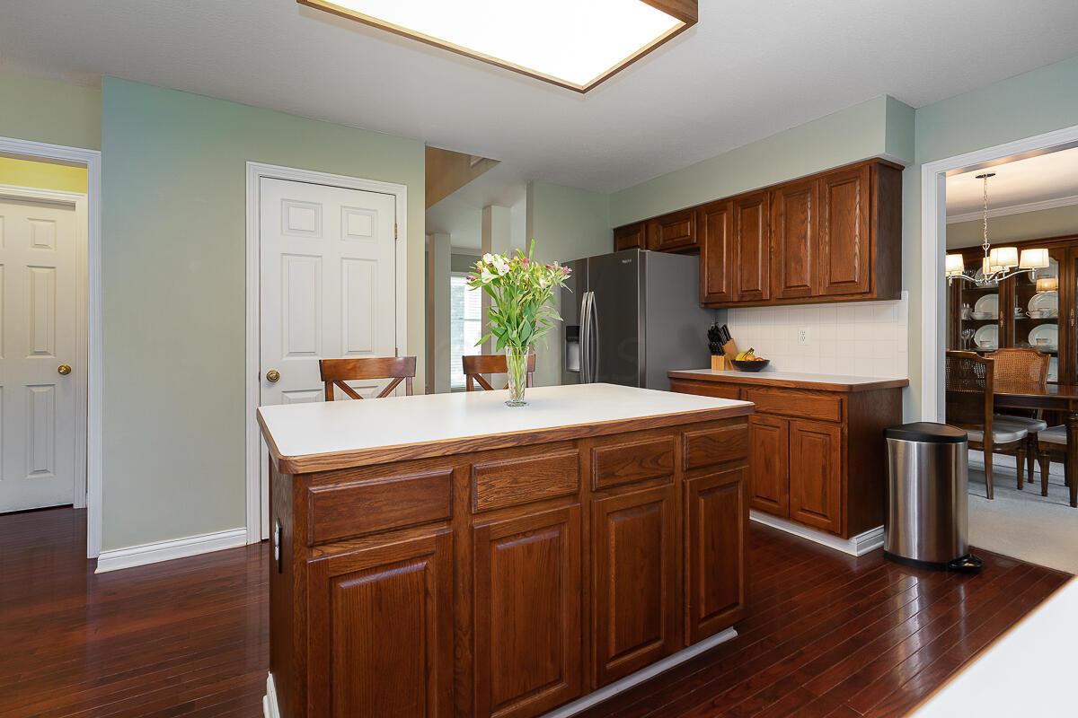 5576 Longrifle Road Westerville, OH 43081 - Photo 8 of 27 Kitchen